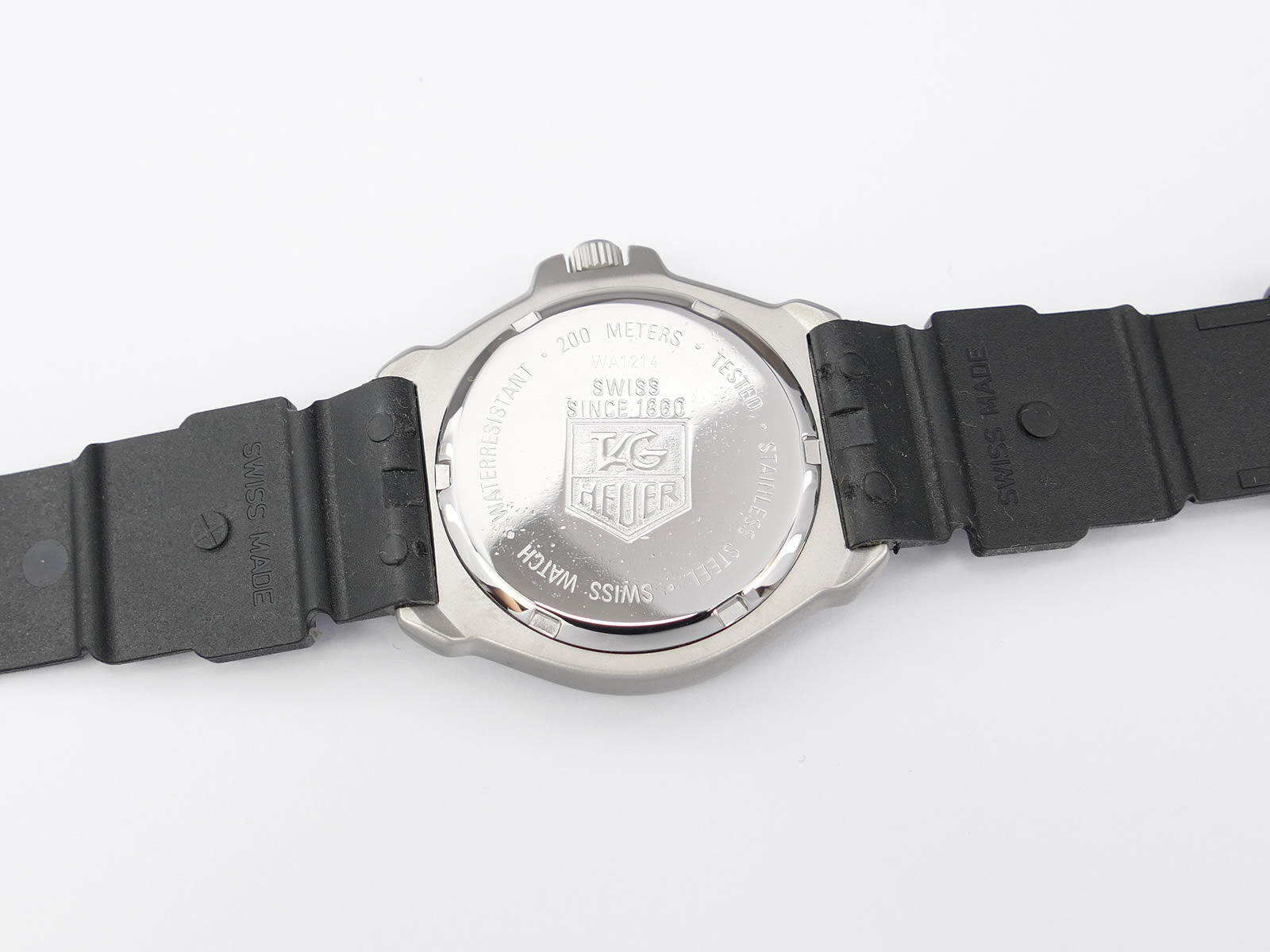 TAG Heuer Formula 1 WA1214 stainless steel screw down case back