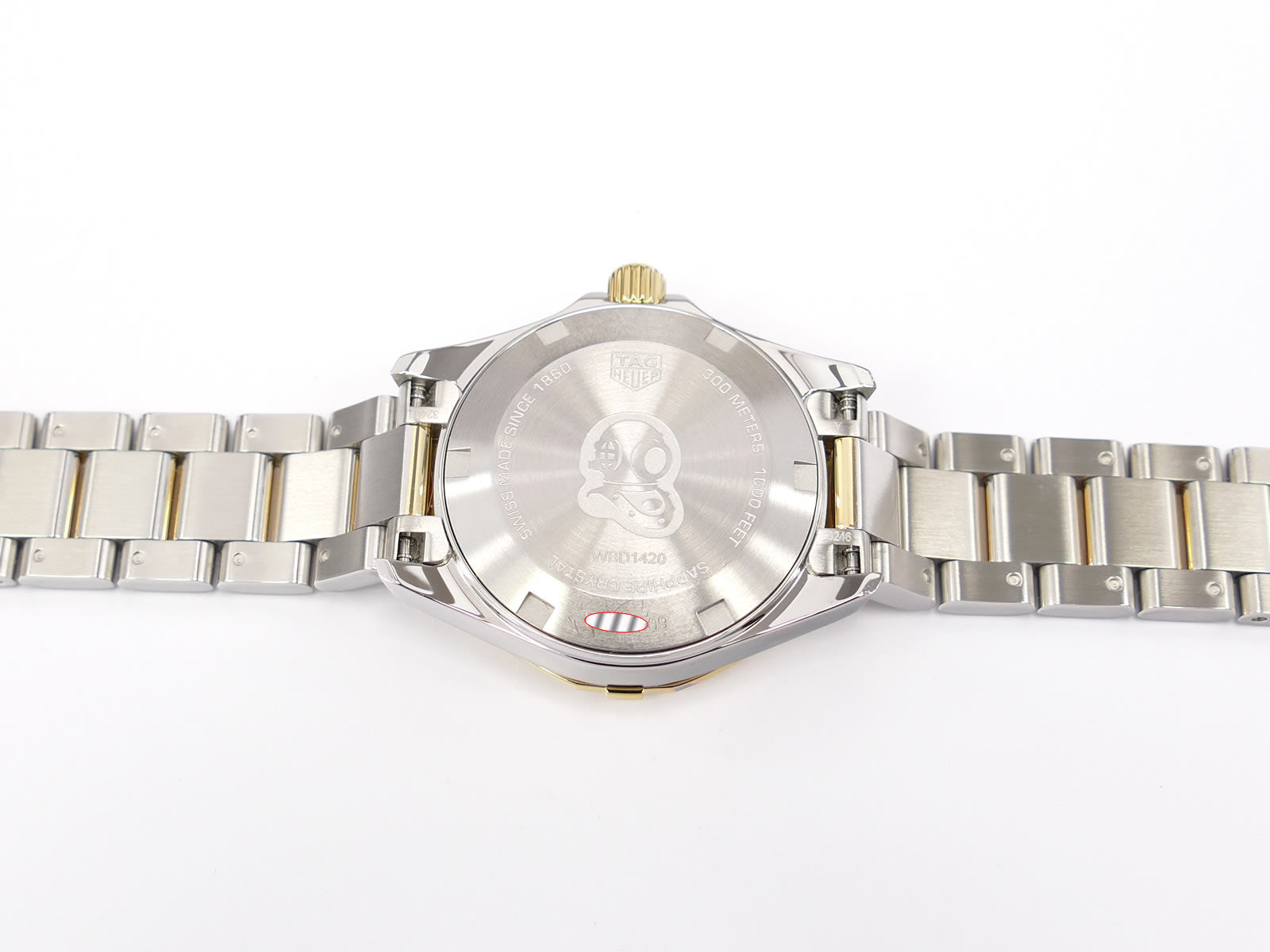 TAG Heuer Aquaracer WBD1420 stainless steel screw down case back