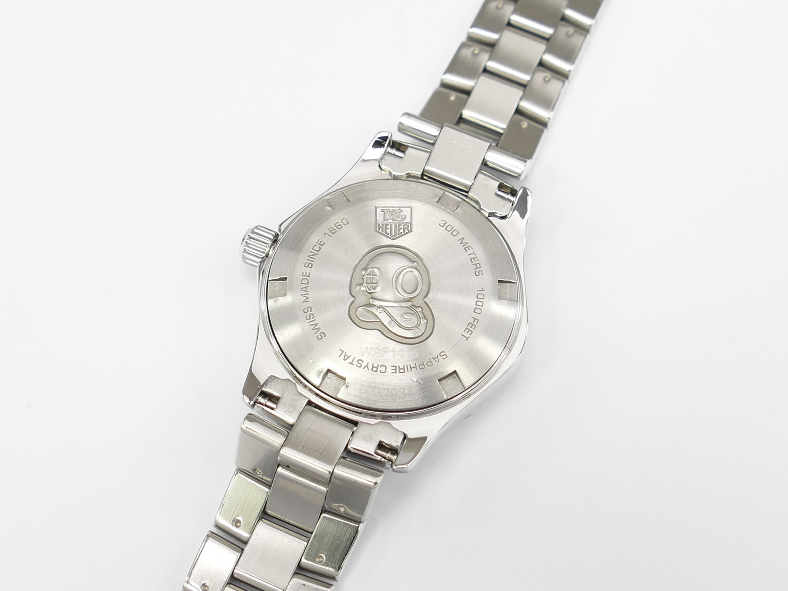 TAG Heuer Aquaracer WAF1415.BA0813 screw down stainless steel case back