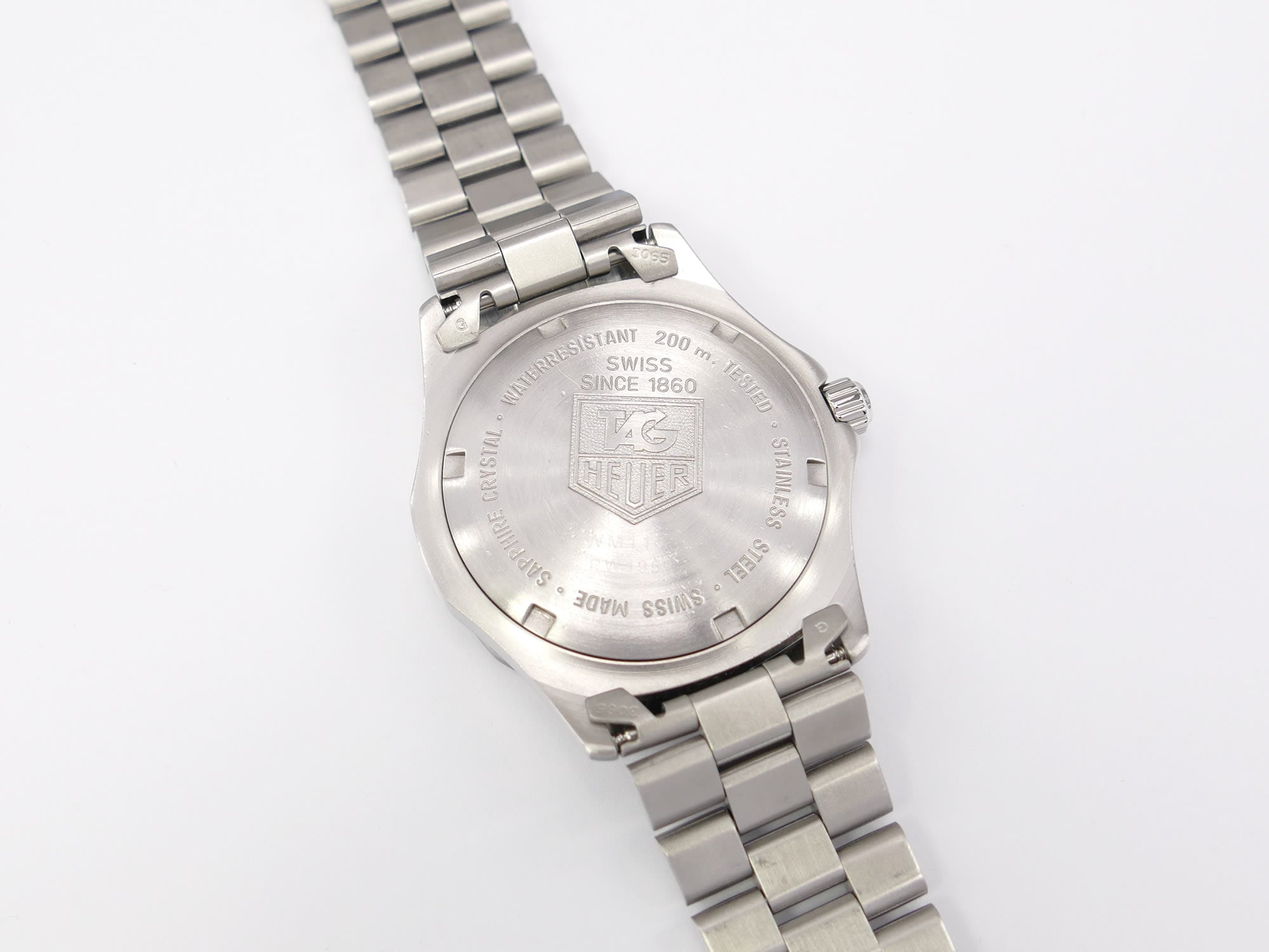 TAG Heuer 2000 Sport WM1113 stainless steel screw down case back
