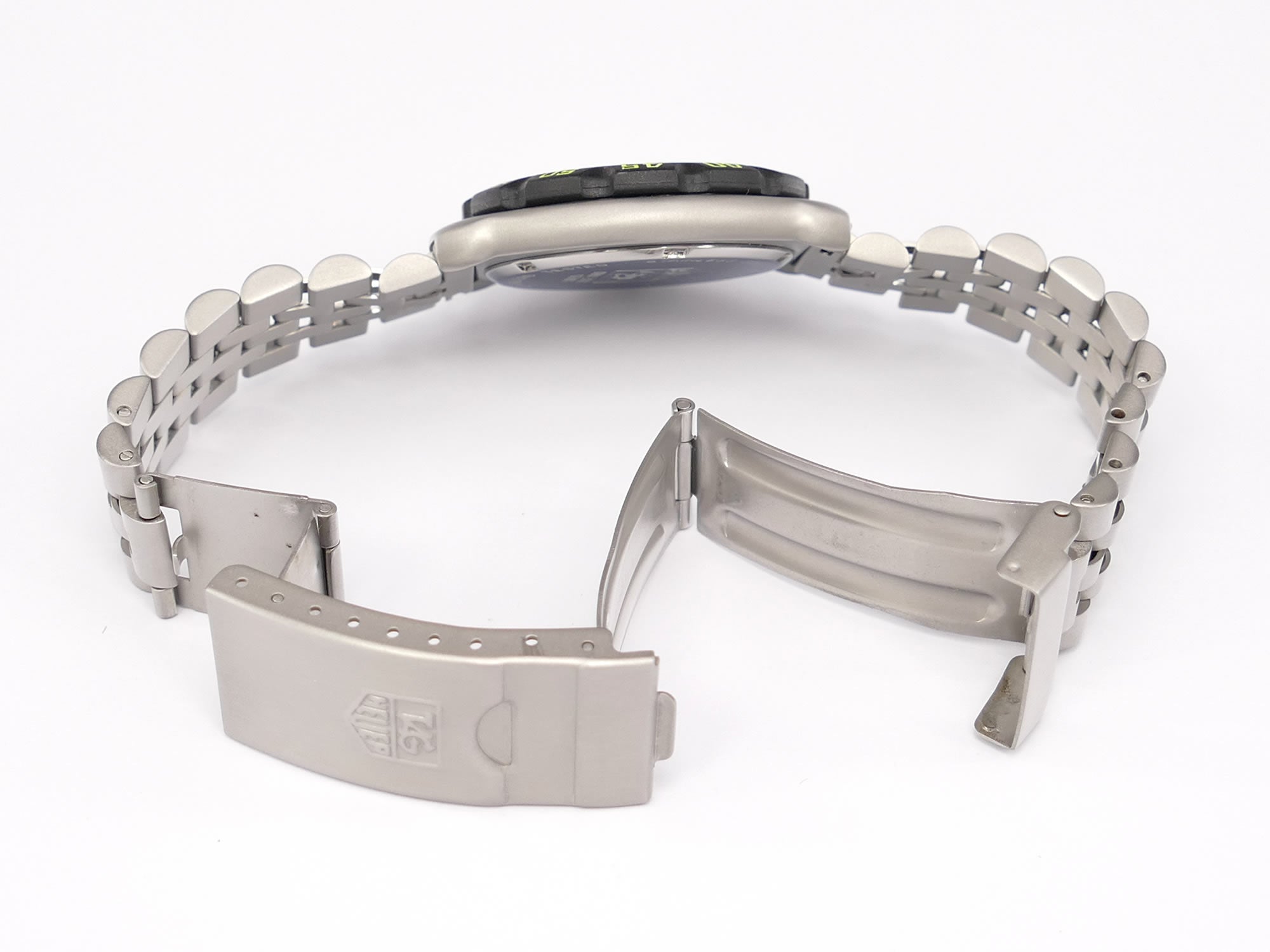 TAGHEUER Formula 1 376.513 ベルト電池新品 1991 Tag Heuer Professional Formula 1 Quartz Unisex 376.513