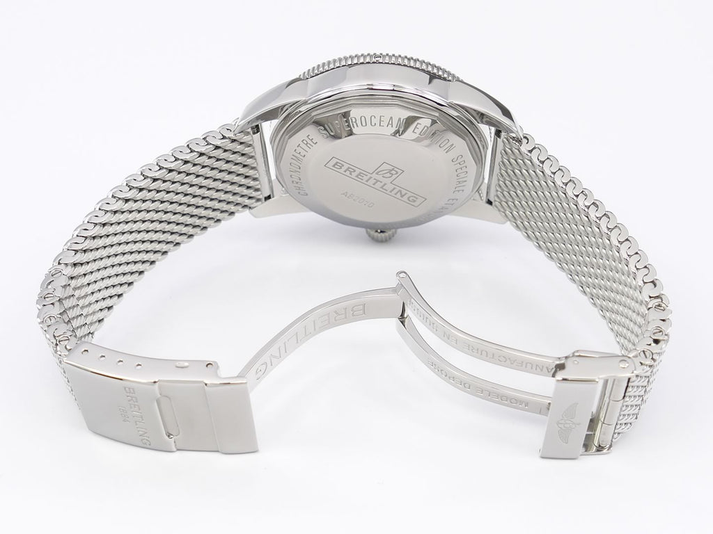 Breitling Superocean Héritage II 42 Black AB2010 folding clasp with security clasp