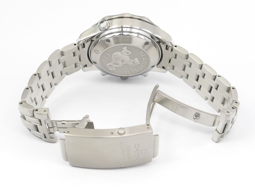 Omega Seamaster 2225.80.00 folding clasp with wet suit expansion