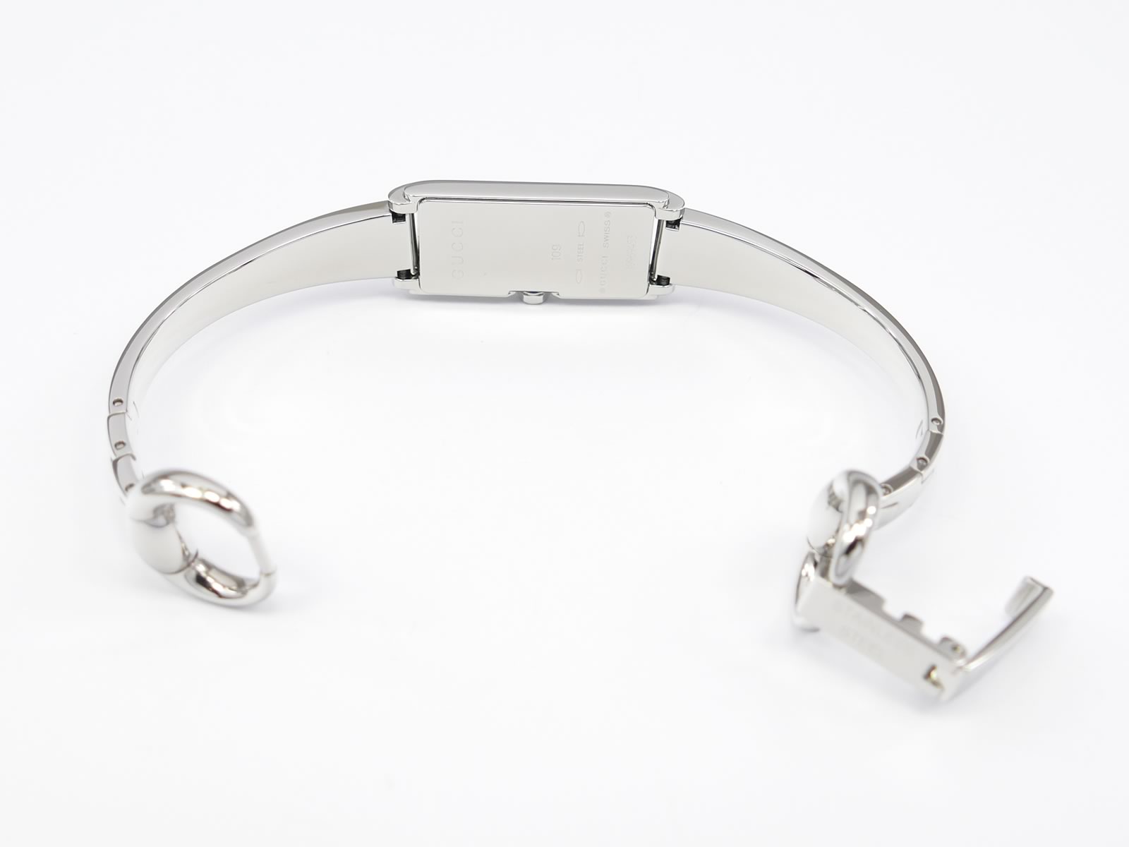 Gucci G-Line 109 on Stainless Steel bangle clip YA109516