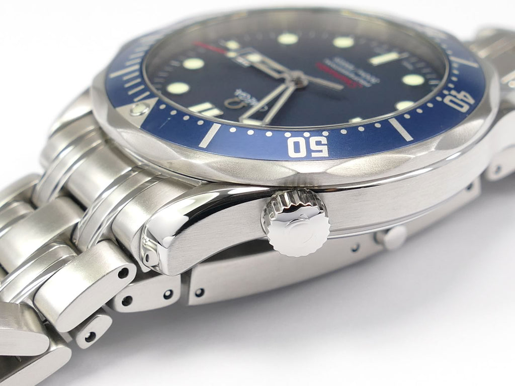 Omega Seamaster 2221.80.00 helium escape valve