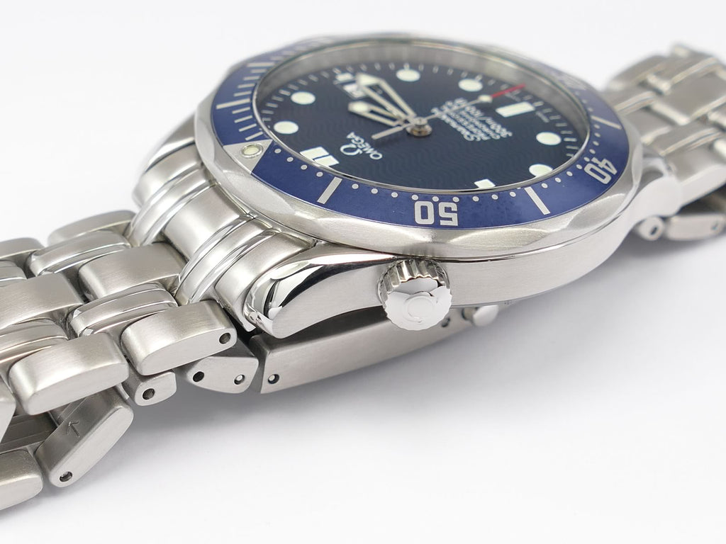 Omega Seamaster 2531.80.00 Helium escape valve
