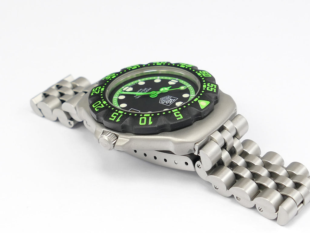 TAG Heuer Formula 1 375.513 stainless steel case
