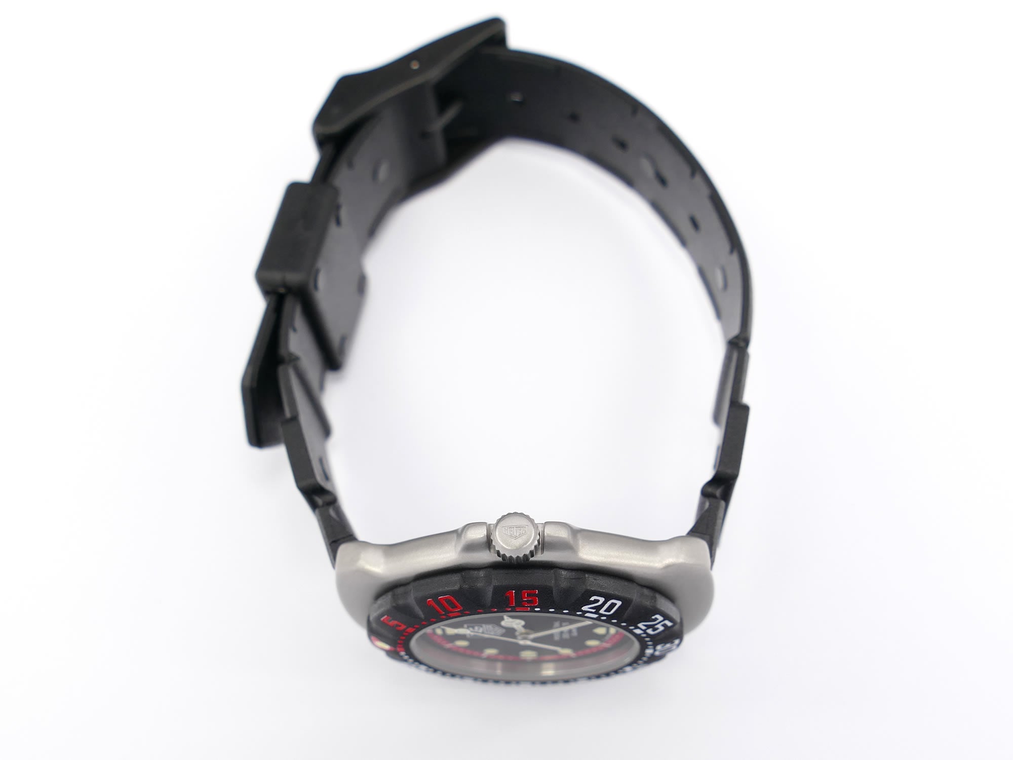 TAG Heuer Formula 1 WA1214 stainless steel crown
