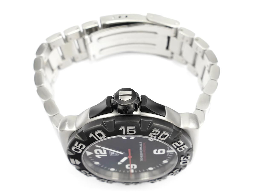 TAG Heuer Formula 1 Black WAH1110.BA0858 screw down crown