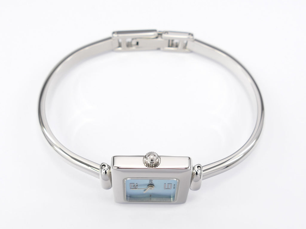 Gucci 1900L Stainless Steel crown