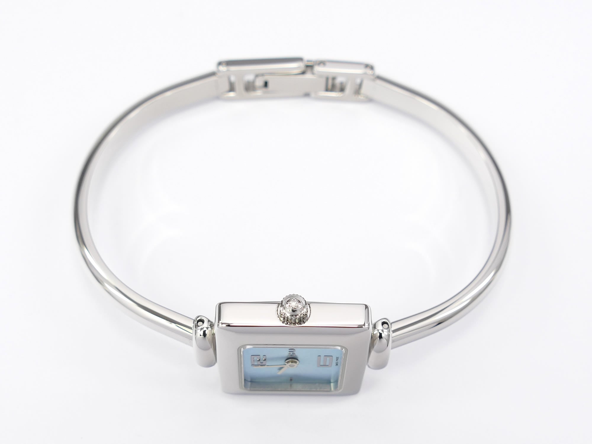 Gucci 1900L Stainless Steel crown
