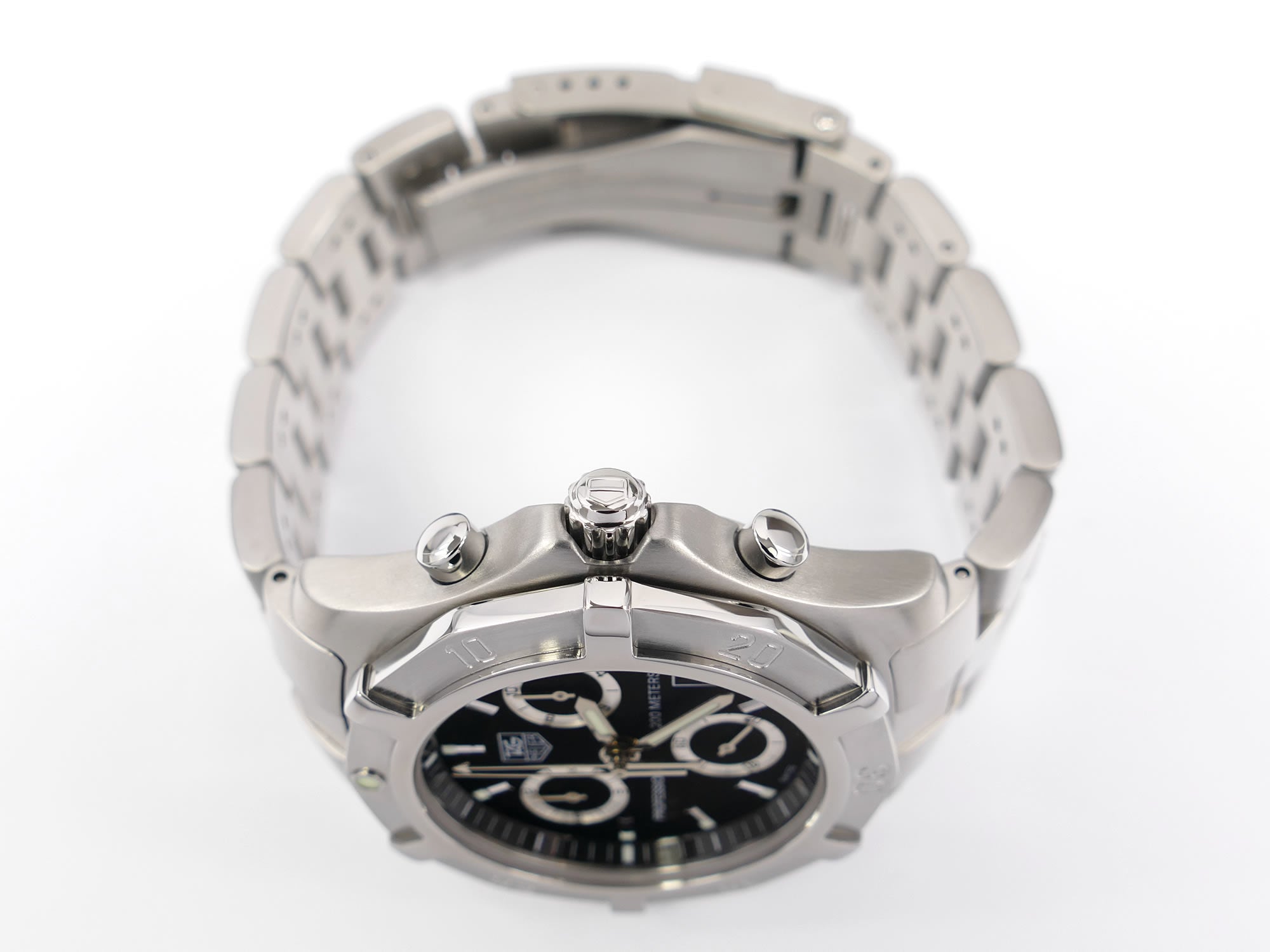 TAG Heuer 2000 Exclusive CN111F stainless steel screw down crown