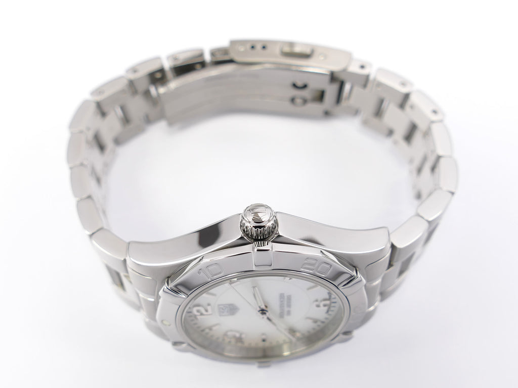 TAG Heuer Aquaracer WAF1311 stainless steel screw down crown
