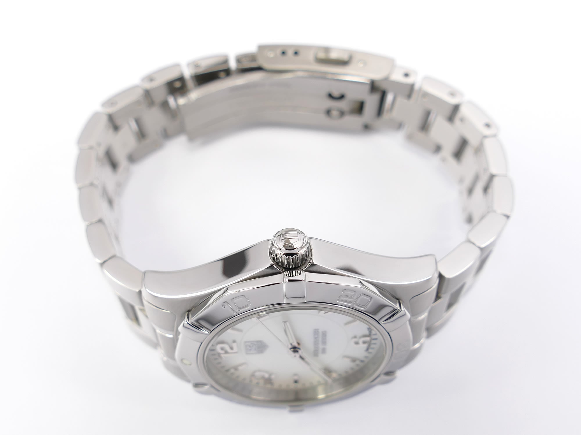 TAG Heuer Aquaracer WAF1311 stainless steel screw down crown