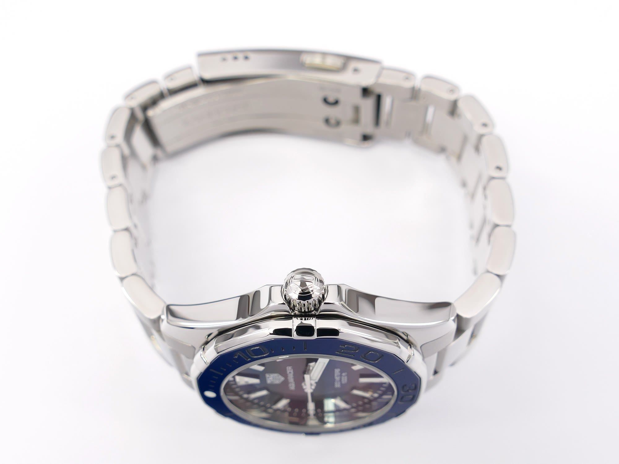 TAG Heuer Aquaracer WAY131S stainless steel screw down crown