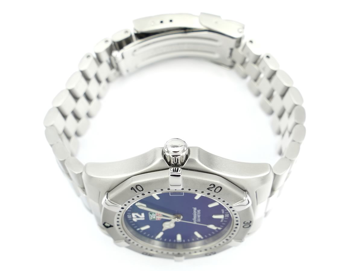TAG Heuer 2000 WK1113 screw down crown