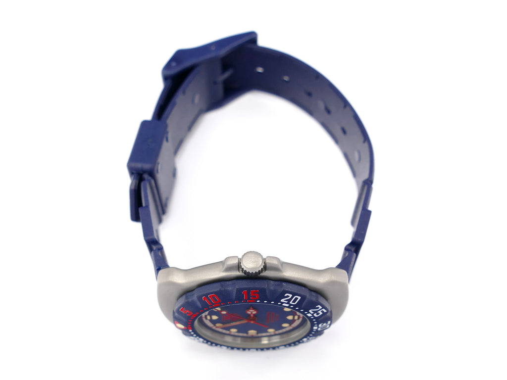 TAG Heuer Formula 1 WA1210 stainless steel crown