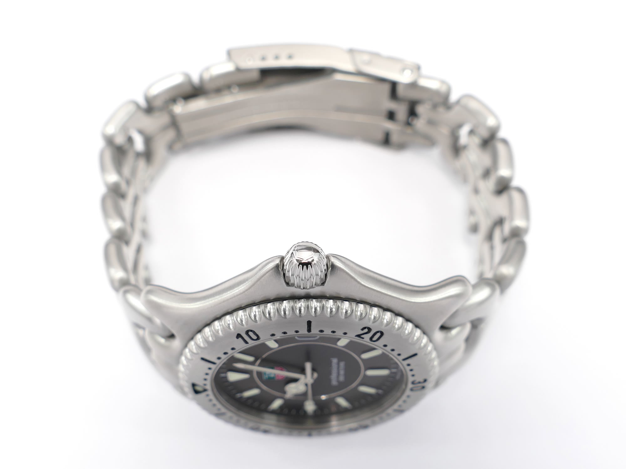 TAG Heuer SEL WG1113-0 stainless steel screw down crown