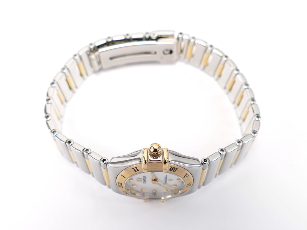 Omega Constellation 1361.71.00 18k Gold crown