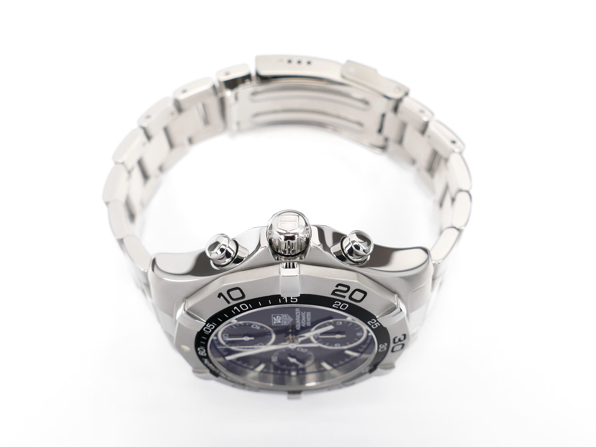 TAG Heuer Aquaracer CAF2110 screw down crown