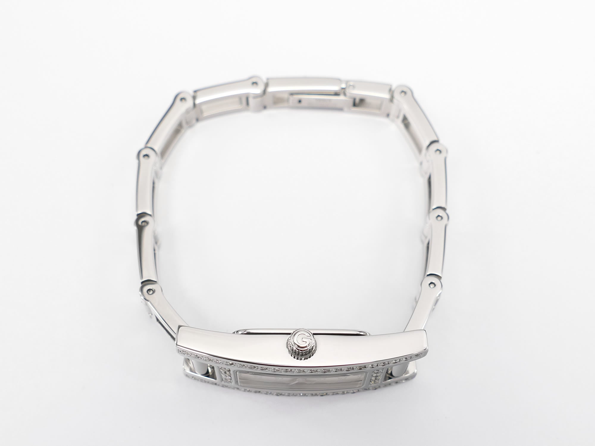 Gucci 3900L Stainless steel crown