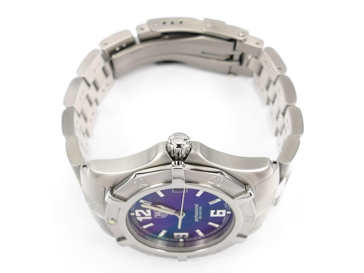 TAG Heuer Exclusive WN1112-0 screw down stainless steel crown