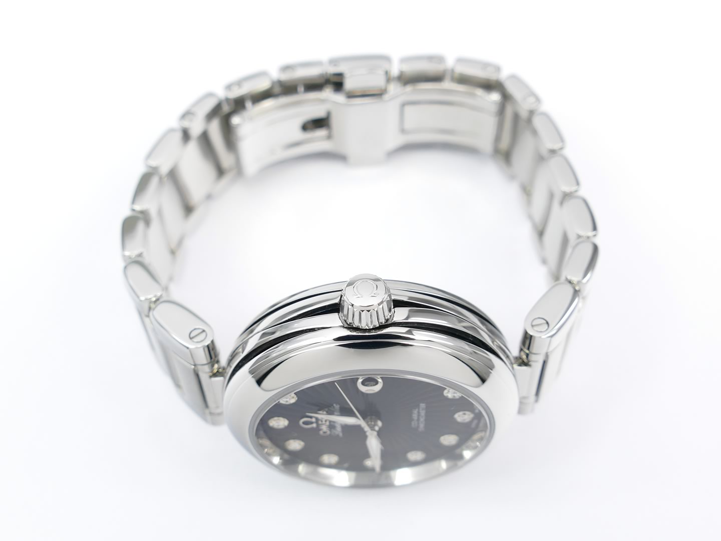 Omega De Ville Ladymatic Black Co-Axial Chronometer 425.30.34.20.51.001 screw down crown