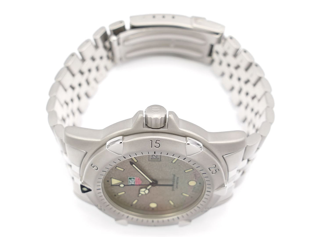 TAG Heuer 1500 Granite 959.706G-20 screw down crown