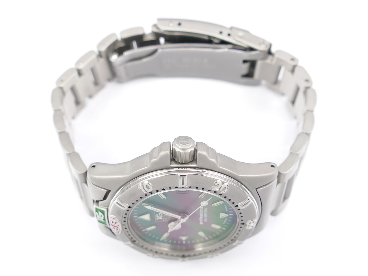 TAG Heuer 4000 WF1211-K0 screw down crown