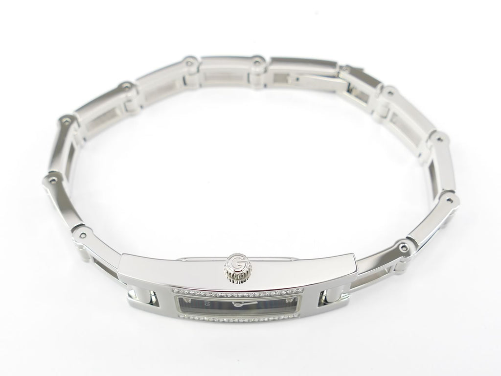 Gucci 3900L Stainless Steel crown