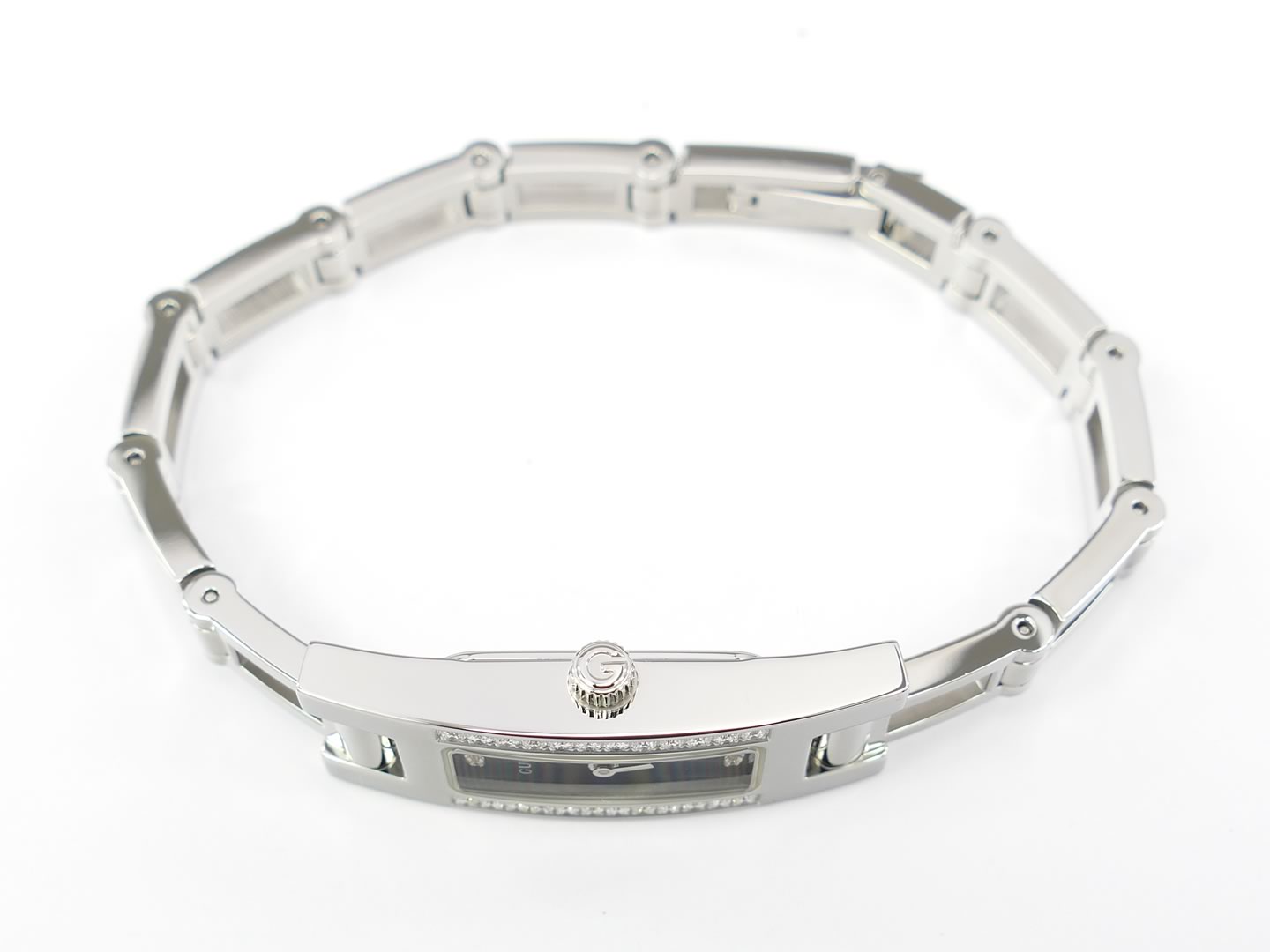 Gucci 3900L Stainless Steel crown
