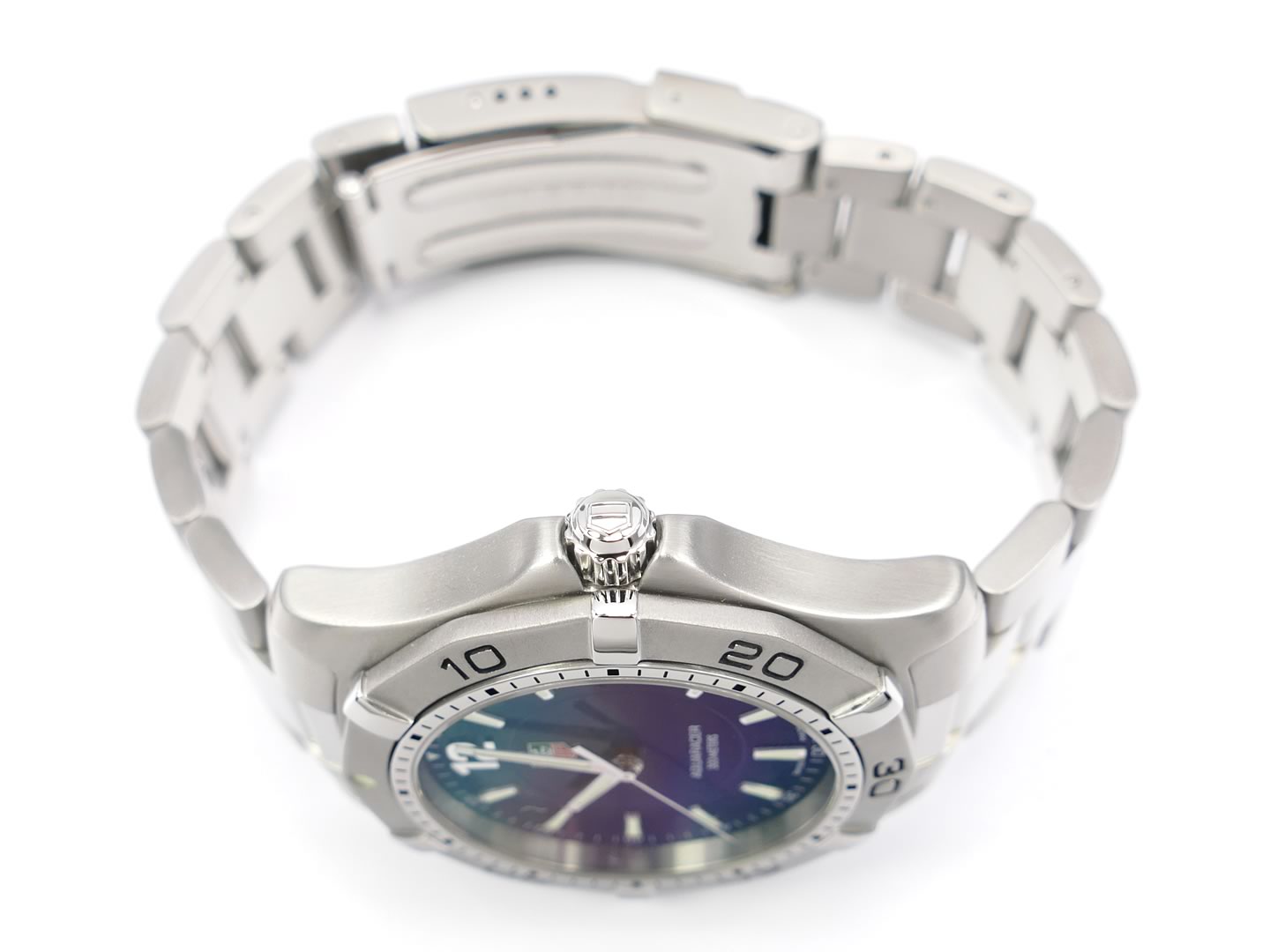 TAG Heuer Aquaracer WAF1113.BA0801 screw down crown