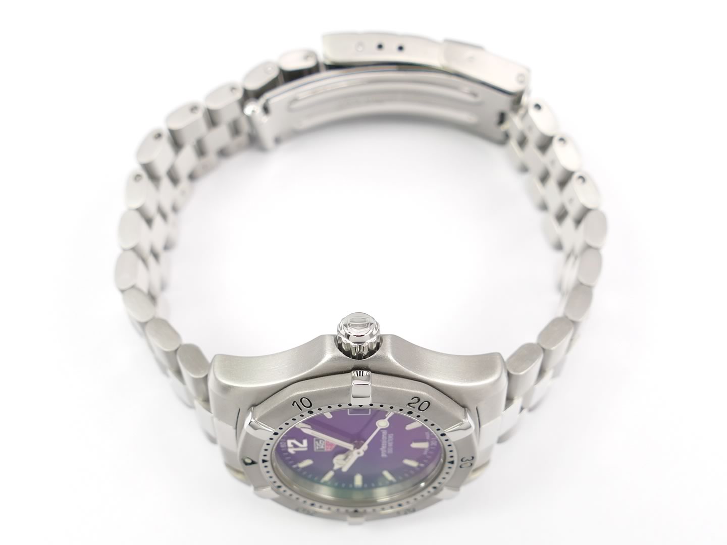 TAG Heuer 2000 WK1313.BA0313 screw down crown