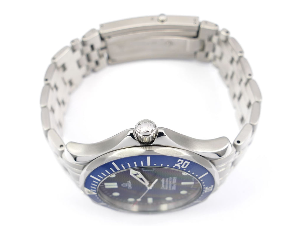 Omega Seamaster 2531.80.00 screw down crown