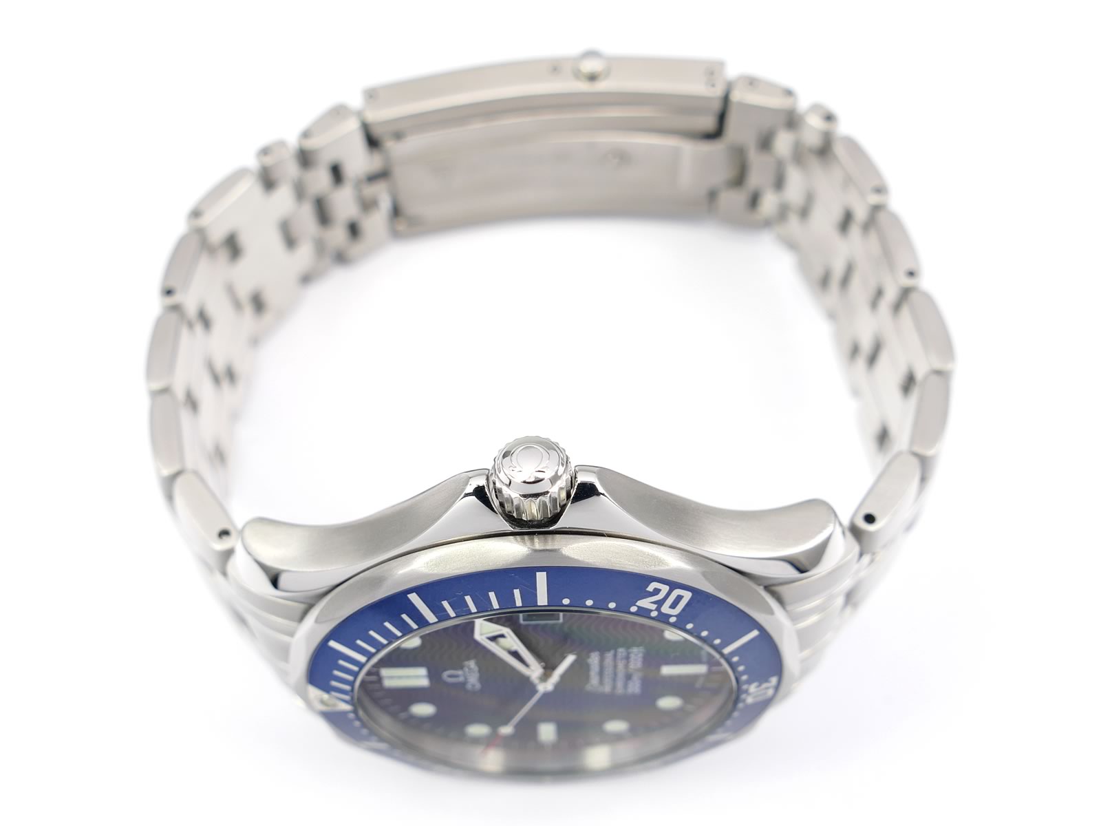 Omega Seamaster 2531.80.00 screw down crown