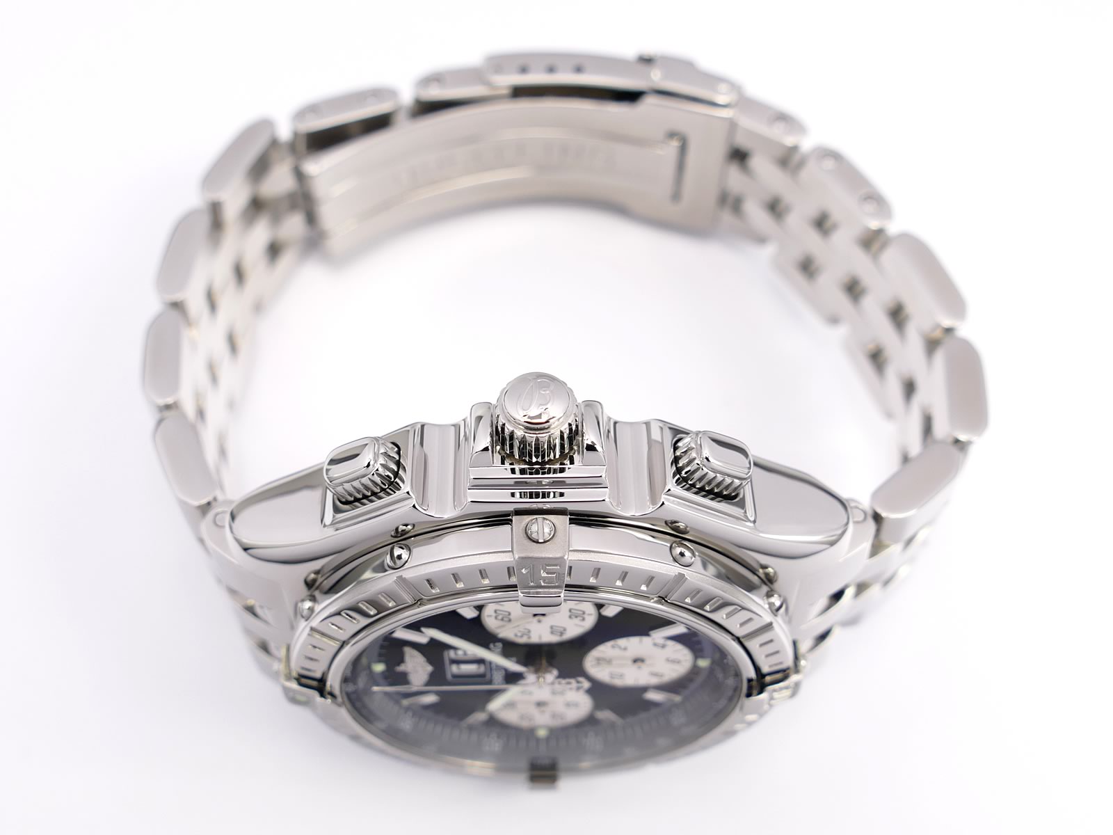 Breitling Crosswind Special A44355 screw down crown
