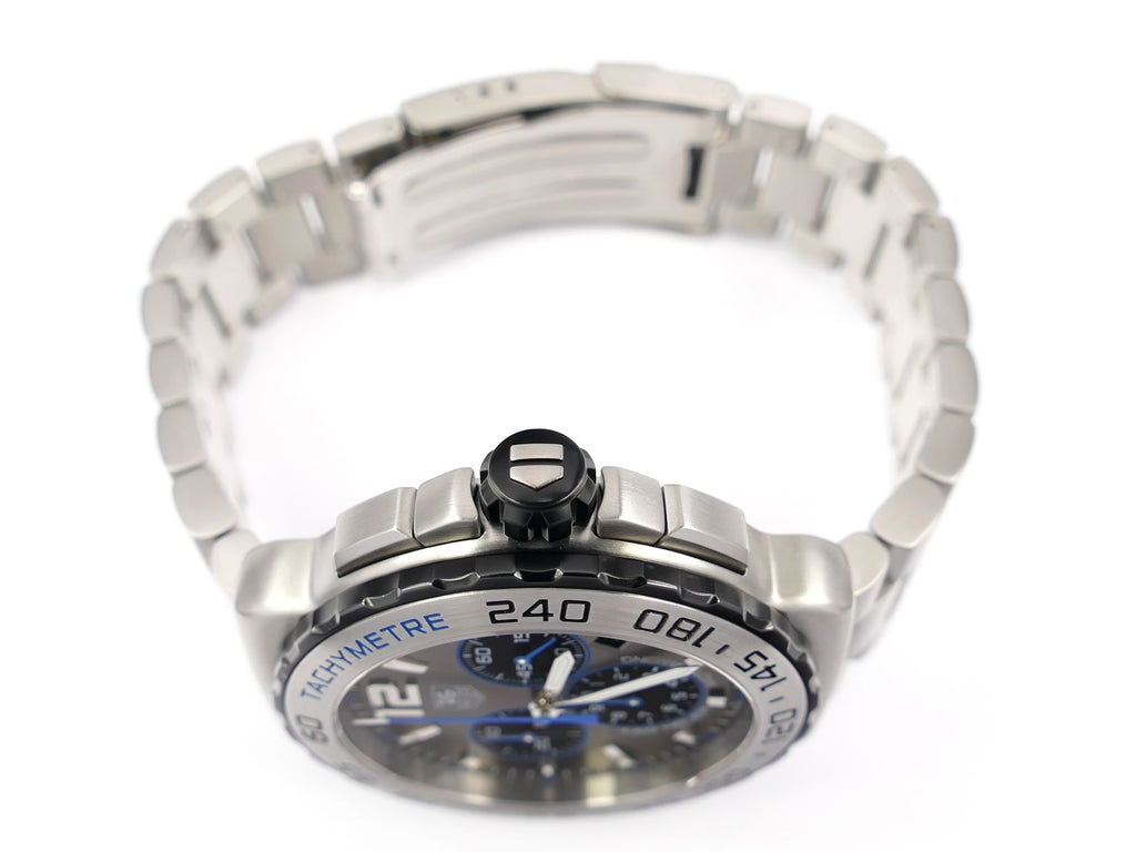 TAG Heuer Formula 1 CAU1119 screw down crown