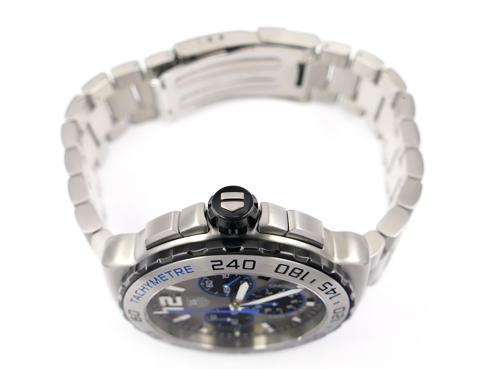 TAG Heuer Formula 1 CAU1119 screw down crown