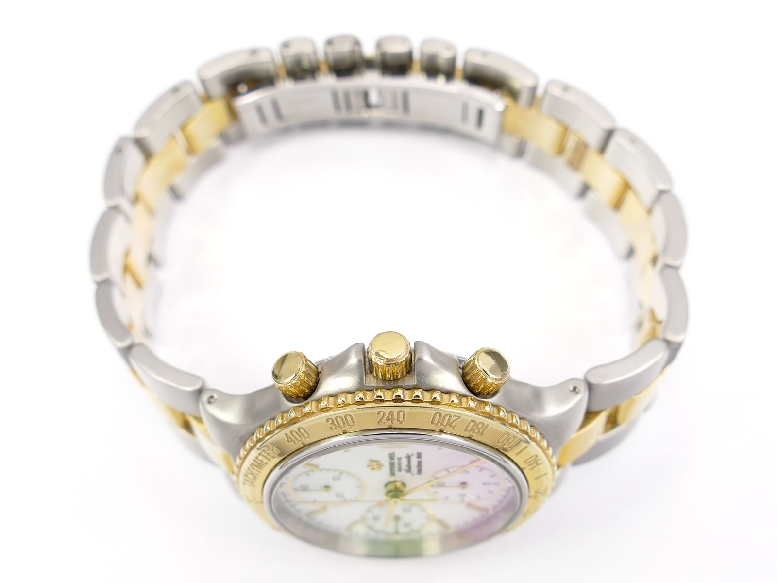 Raymond Weil Amadeus 200 18k Gold Plated crown and pushers