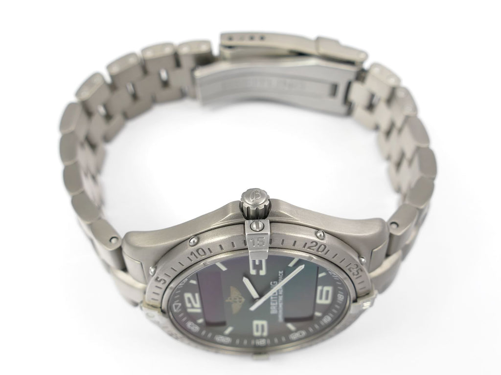 Breitling Aerospace E75362 push button crown