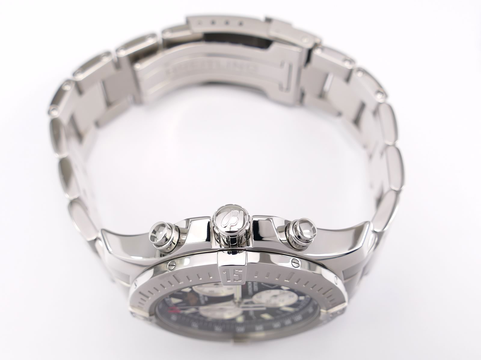 Breitling Colt Chrono II A73388 screw down crown