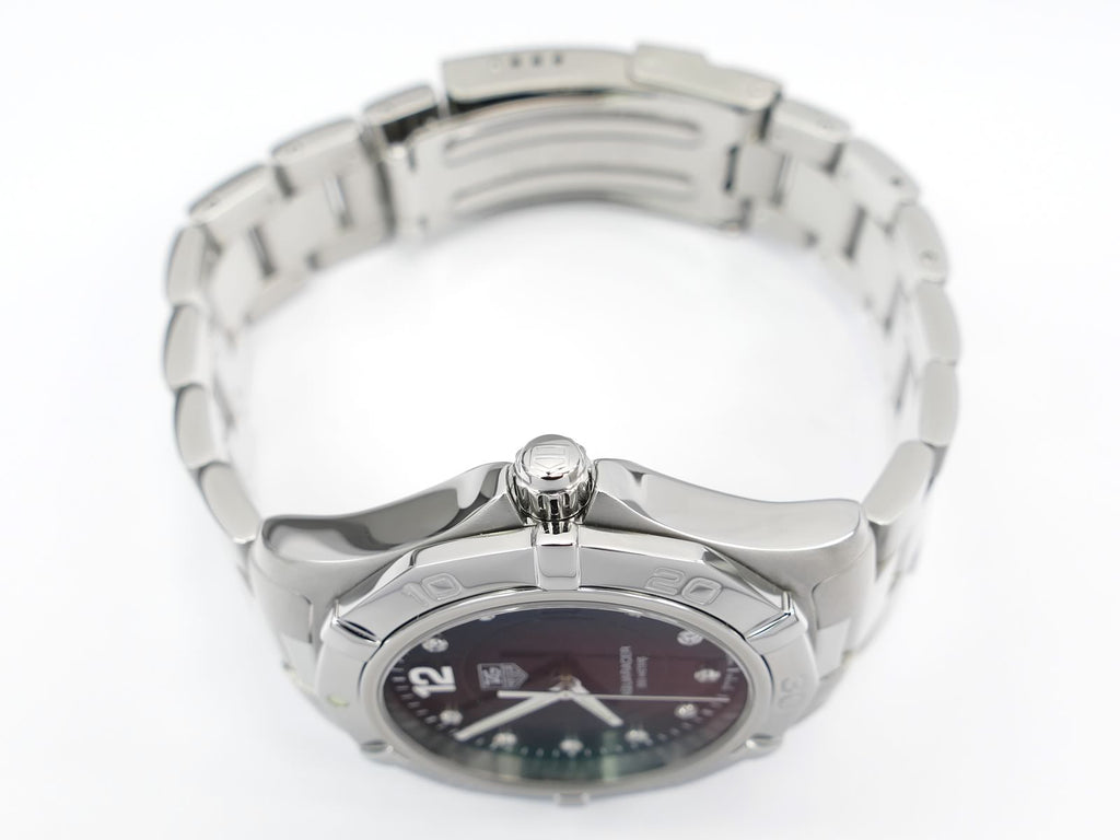 TAG Heuer Aquaracer WAF111C screw down crown