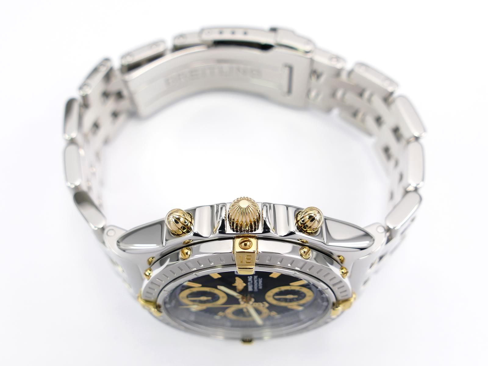 Breitling Chronomat B13352 18k gold crown and pushers