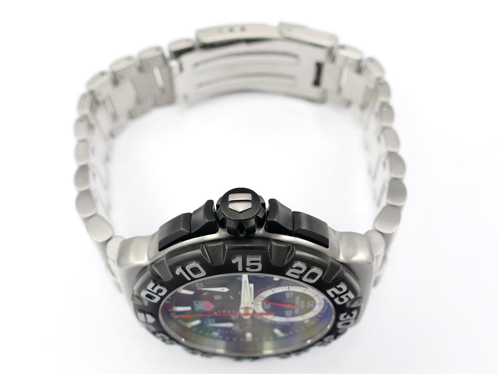 TAG Heuer Formula 1 Chronograph CAH1110.BA0850 screw down crown