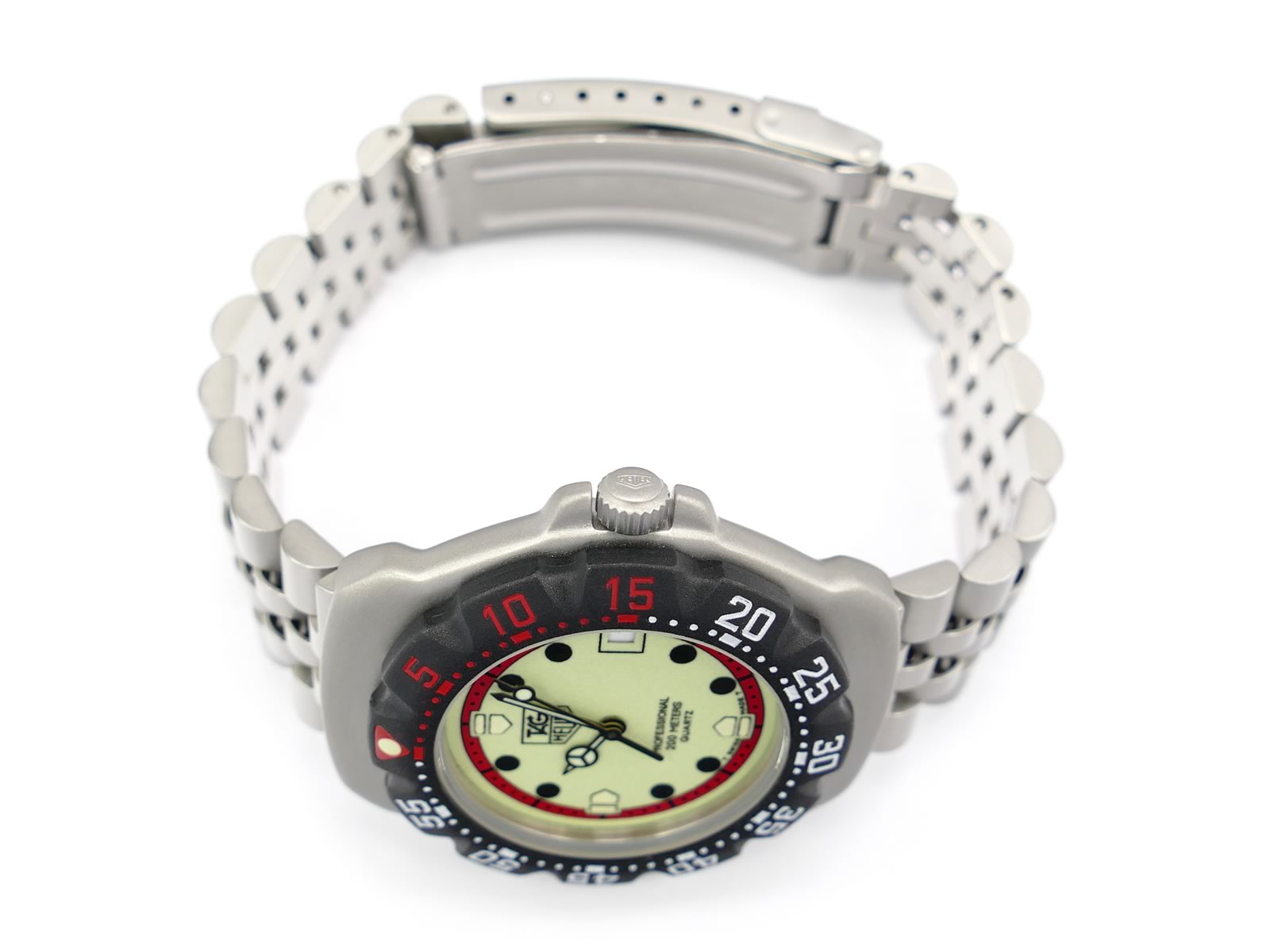 TAG Heuer Formula 1 WA1211 crown
