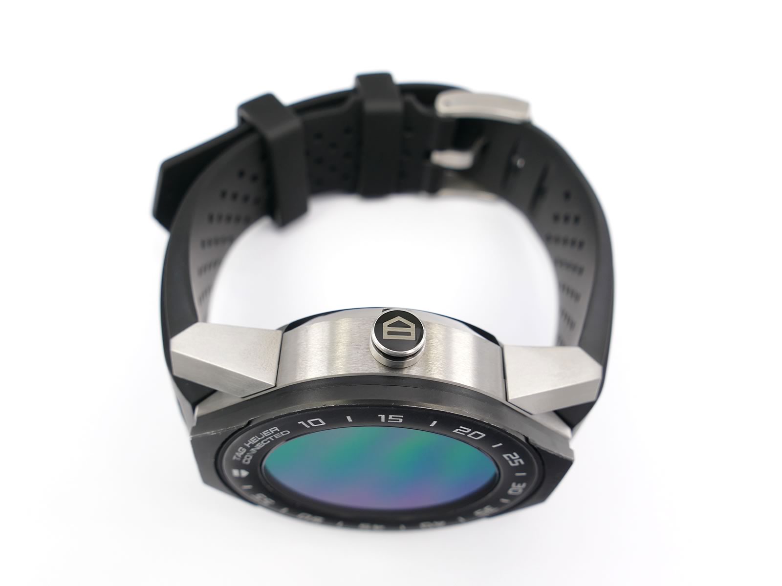 TAG Heuer Connected Modular 41 Titanium SBF818000.11FT8031 crown