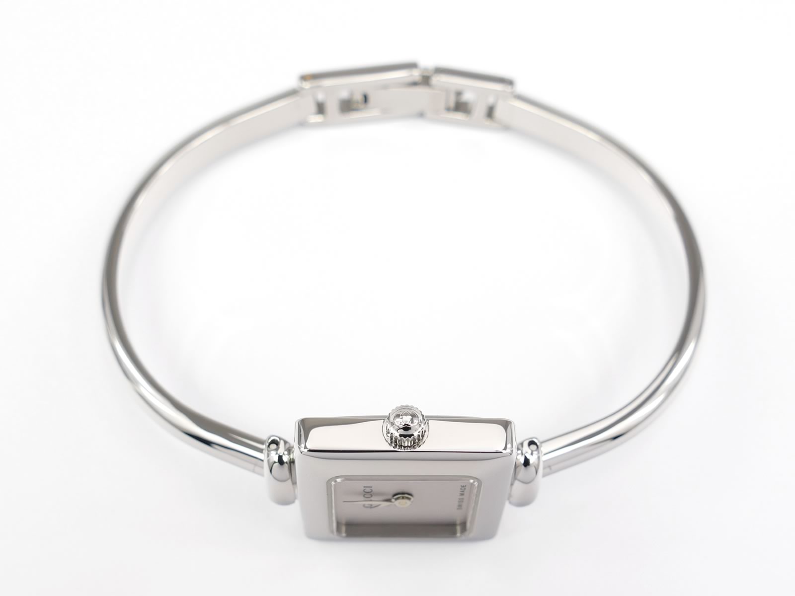 Gucci 1900L Stainless Steel crown