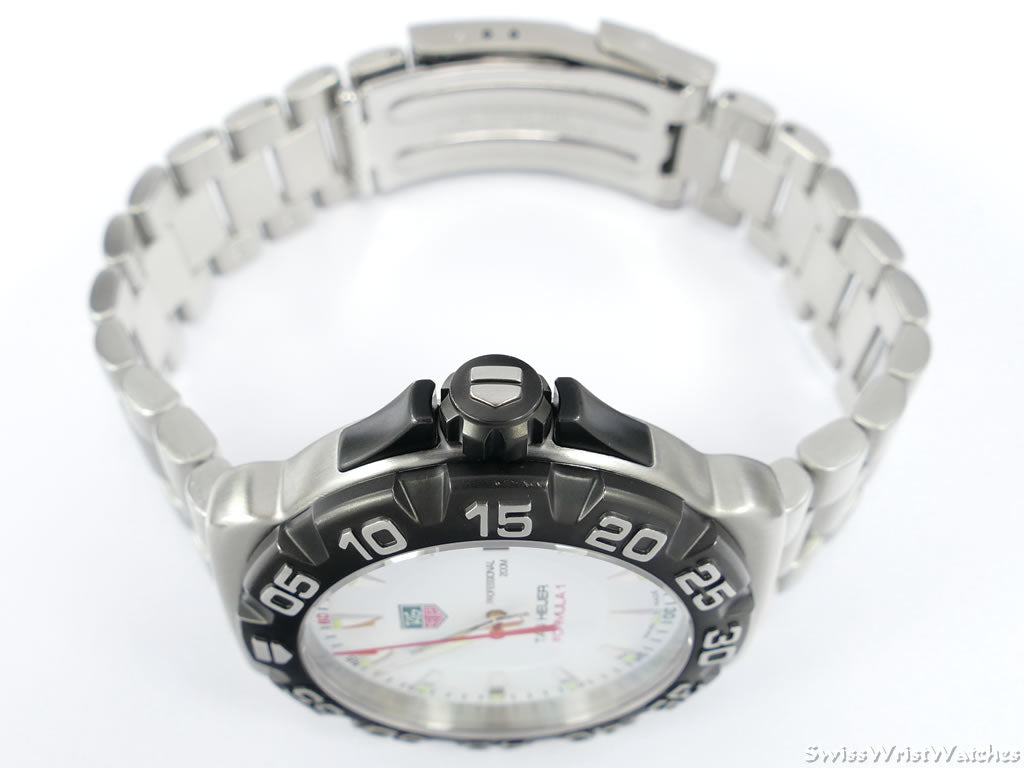 TAG Heuer Formula 1 White WAH1111.BA0850 crown