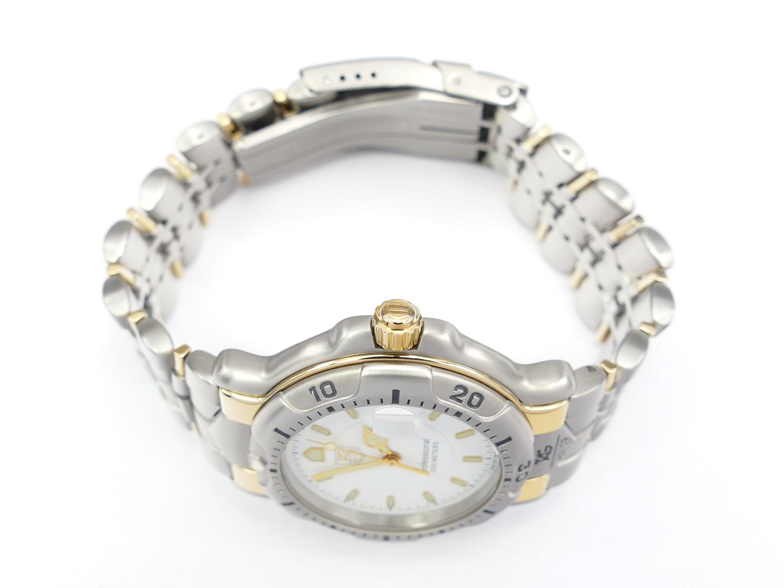 TAG Heuer 6000 WH1151 18k Gold plated screw down crown