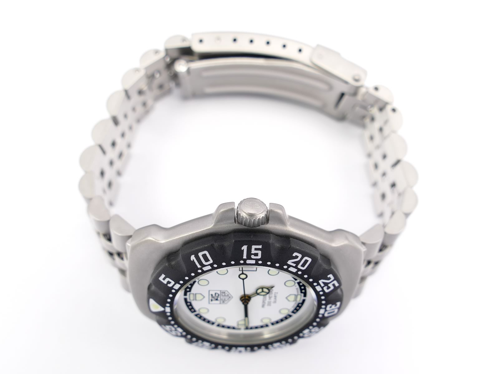 TAG Heuer Formula 1 WA1218 stainless steel crown